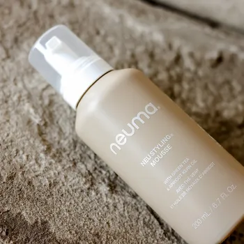 Stylingový přípravek Pěna dodávající objem a trvanlivost účesu Neuma Neu Styling Mousse 200 ml
