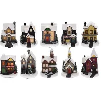 Vánoční dekorace Vánoční domeček malý - LED svítící 6x8 cm