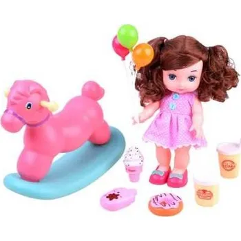 Panenka Panenka s houpacím koníkem