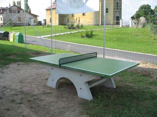 Pinpongový stůl - celobetonový