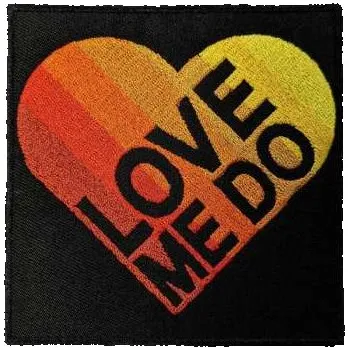 Zahraniční hudba Merch The Beatles: The Beatles Standard Woven Patch: Love Me Do Gradient Heart