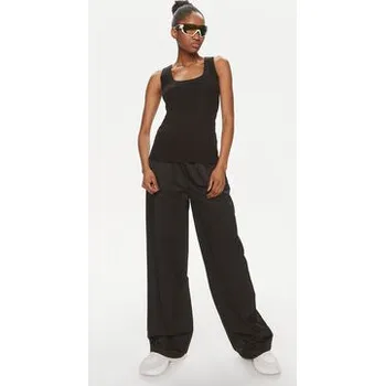 Pánské kalhoty Calvin Klein Jeans Kalhoty z materiálu Soft Crinkle J20J223122 Černá Relaxed Fit M