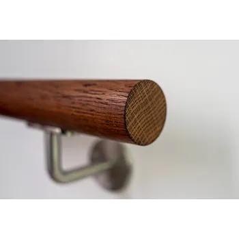 Zábradlí Hahn Holz Dubové madlo kulaté O42 mm - odstín Ořech/Maron 10909 Délka madla: 1250mm, Zakončení madla: Polokulaté
