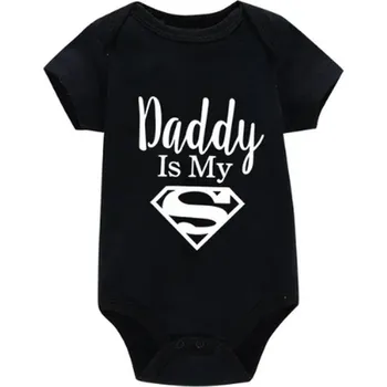 Superman Bavlněné kojenecké body s vtipným potiskem "Daddy is my Superman" (vel. 0-24 měs.) Barva: černá + bílý potisk, Velikost: 3-6 měsíců