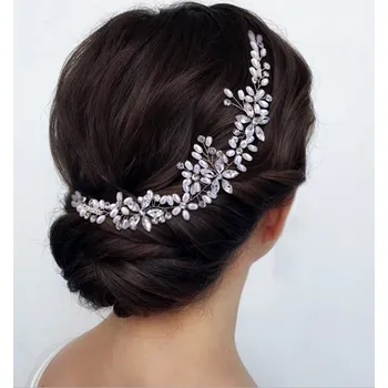 Čelenka B-TOP Čelenka do vlasů s hřebínky s krystaly a perlami- stříbrná/bílá