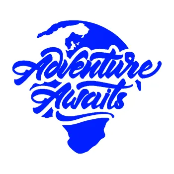 Polep vozidla SAMOLEPKA Adventure Awaits dobrodružství čeká nápis se zeměkoulí (19 - modrá dynamic) NA AUTO, NÁLEPKA, FÓLIE, POLEP, TUNING, VLASTNÍ TEXT, TISK, AUTOSAMOLEPKY.cz, POLEPY, OBRÁZEK, LOGO, SAMOLEPKY