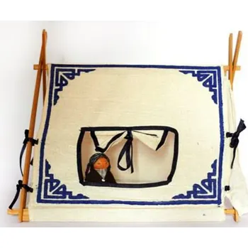 Panenka Dolls4Tibet Tradiční tibetský stan pro panenky