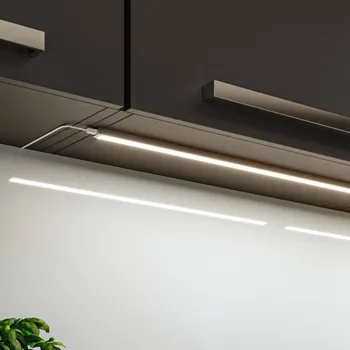 Lampička Paulmann podsvícení Inline 2dílná startovací sada chrom 55 cm CCT - Délka napájecího kabelu 200 cm; délka propojovacího kabelu 10 cm 2 x 6 W LED - Doprava zdarma