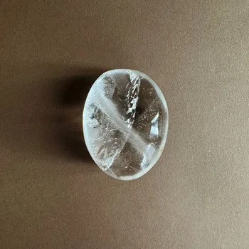 Oválek Křišťál leštěný minerál