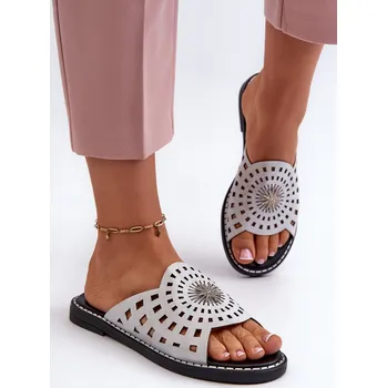 Dámské pantofle Lesklé dámské žabky na ploché podrážce s ozdobou Ebirena Barva: Stříbrná, Velikost: 37