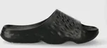 Pantofle New Balance SUFHUPK3 černá barva