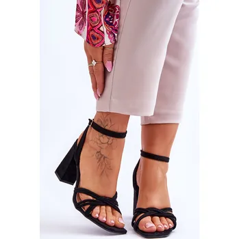 Dámské sandále Klasické semišové sandály na podpatku Bernett Barva: Černá, Velikost: 40