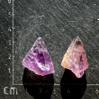 Přírodní kámen Ametrín surový (47), , skladem