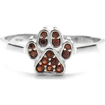 Prsten Stříbrný prsten packa/tlapka s českými granáty Pawie - Rhodiování, 66