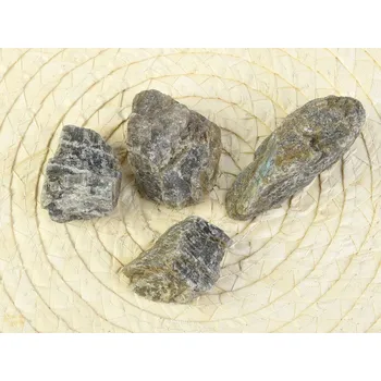 Přírodní kámen Labradorit surový Madagaskar