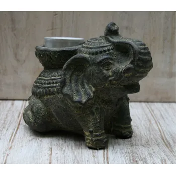 Svícen Slon sedící na svíčku 10x13x8cm patina BY