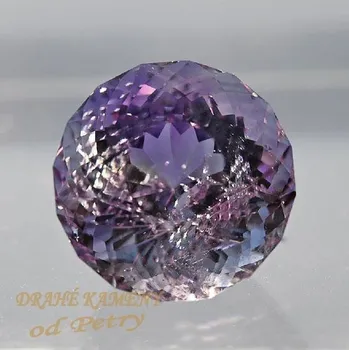 Drahý kámen Ametyst z Moravy 15x15mm Váha: 14.01ct