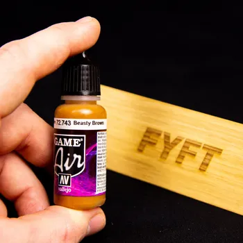 Modelářská barva Vallejo Game Air: Beasty Brown 17ml - airbrush barva na modely