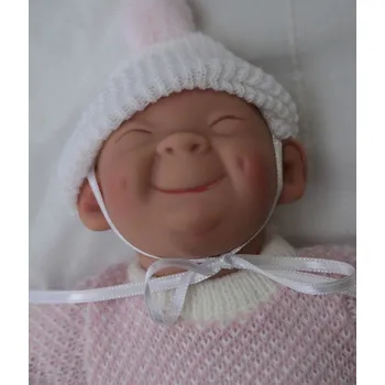 Panenka Prcek v pyžamu - holka usmívající se jako MĚSÍČEK od f. Lamagik (španělský šklebík - 23 cm)