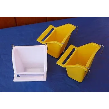 Krmítko pro ptáka Plastové krmítko pro malé exoty