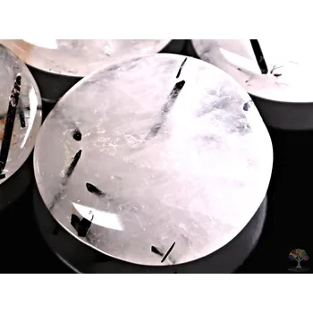 Drahý kámen Magieprirody.cz Hmatka Křišťál s Turmalínem 35 - 40 mm #16 placička