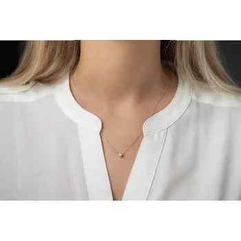 Náhrdelník Elegantní zlatý náhrdelník Kirsty s briliantem Materiál šperku: Bílé zlato, Délka: 45 cm