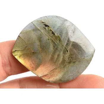 Přírodní kámen Labradorit mugle 17,3g