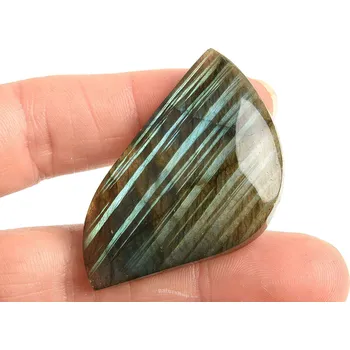 Přírodní kámen Mugle labradorit s barevnými odlesky 18g