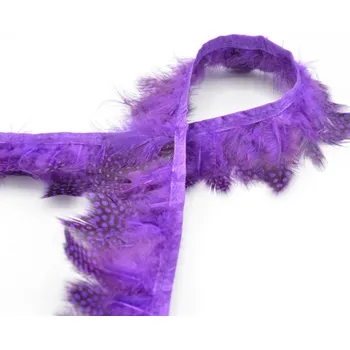 Peří perličky v prýmce, fialové, 60mm