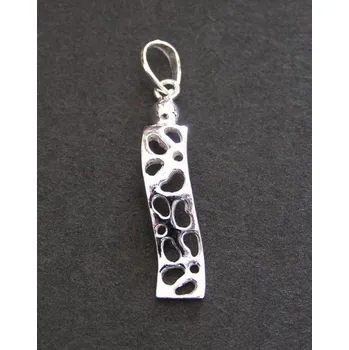 Přívěsek Zvlněný obdélník s otvory - stříbrný přívěsek