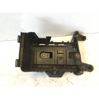 Držák baterie Držák Baterie 1K0915333 VW