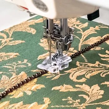 Příslušenství k šicímu stroji Patky 2-4mm pro všívání korálků 200321006 JANOME