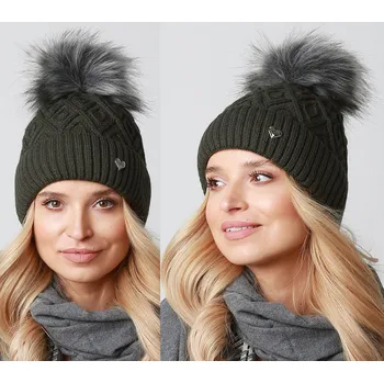 Čepice Fashionweek Dámská zimní čepice s bambulí JENOT podšitý hřejivým fleecem ZIZI-V23/22 Barva: Khaki, Velikost: Universal