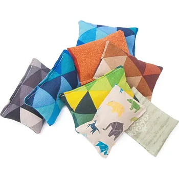 Hračka pro kočku Aumüller Baldini polštářek na hraní pro kočky s baldriánem