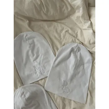 Kojenecká čepice Jarní párová čepička s vyšitím pro mámu, tátu a dítě Barva čepičky: Bílá, Velikost čepičky: 40-48cm ( 5 měsíců do 3 let )