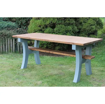 Zahradní lavice Betonový stůl Pekárek Barva prken: Základní barva Ořech Antik, Ošetření betonových nohou: Pohledový beton, Délka prken: Prodloužené 180 cm