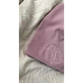 Kojenecká čepice Jarní čepička s vyšitím monogramu dětská Barva čepičky: Růžová, Velikost čepičky: 40-48cm ( 5 měsíců do 3 let )