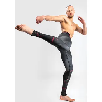 Pánské legíny Pánské sportovní kompresní legíny Venum UFC Authentic Fight Week 2.0 Performance - Black černé Velikost: M