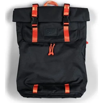 Městský batoh BATOH THE DUDES Christopher Dark - černá - 18L + při osobním odběru 2 412 Kč