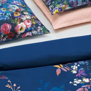 Povlečení Povlečení Claude od Christian Fischbacher Rozměry: Povlak na polštář 40 x 40 cm, Typ zapínání: Knoflíky