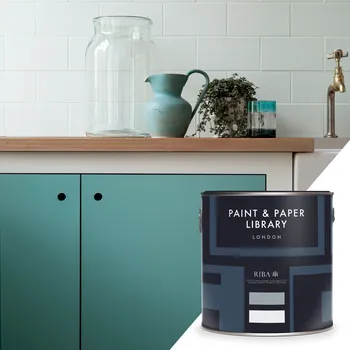 Barva na dřevo Paint & Paper Library Barva na dřevo na kuchyňskou linku - Polomatná 2,5L - Architects' Satin Odstíny: POWDER II (292)