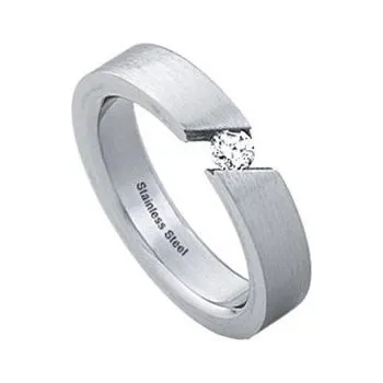 Prsten Ocelový prsten s šikmým výřezem pro zirkon 64