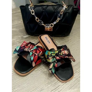 Kabelka Dámská kabelka María black