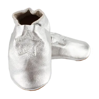 Kojenecké oblečení EN FANT Elastic Slippers kožené capáčky Silver 24 EU