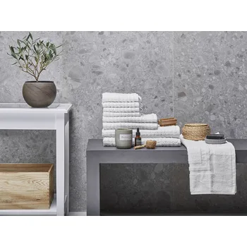 Držák na ručník Sada 9 ručníků bílá bavlna s nízkým kroucením ručníky na ruce ručníky pro hosty osušky předložka koupelna Beliani