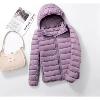 Dámská bunda Prošívaná dámská bunda péřovka s kapucí Barva: Purpurová, Velikost: L