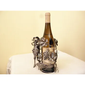 Stojan na víno KOVOVÝ OZDOBNÝ STOJAN NA VÍNO - VINAŘ - RUČNÍ PRÁCE