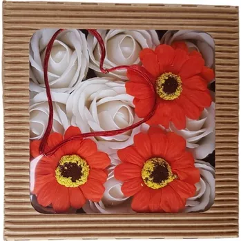 Mýdlo made by ANTEROS Dekorace Mýdlové květy Valentýn v dárkovém boxu