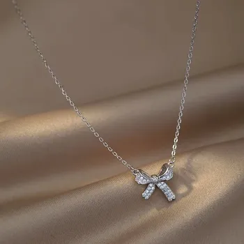 Náhrdelník Elegantní náhrdelník s přívěskem - 19