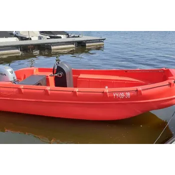 Loď Plastová loď WHALY 455